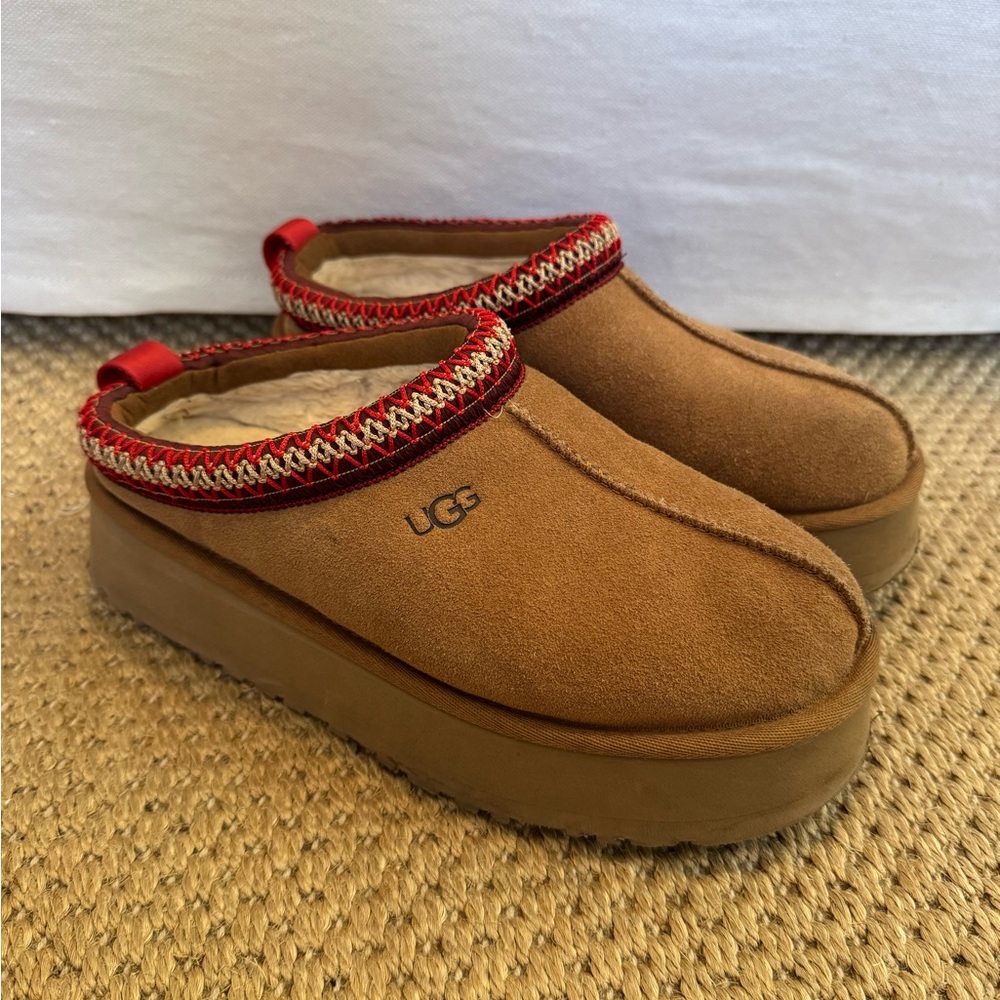 UGG Tazz Il Women's Brown Slip-On. Size 8. Retail $150